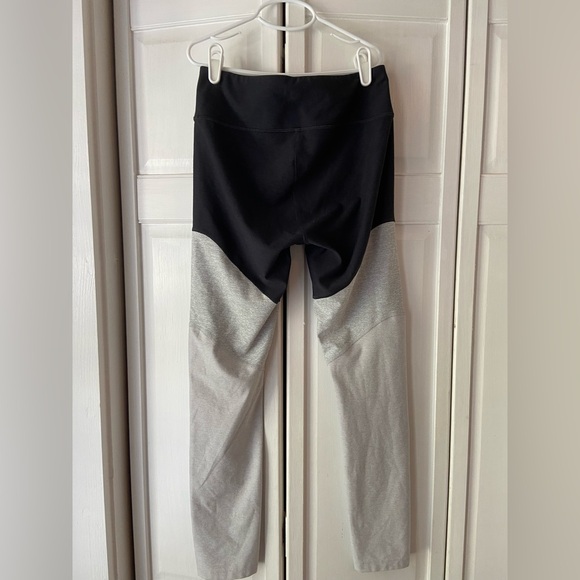 EUC Outdoor Voices Set of four Leggings in size Small - Picture 4 of 13